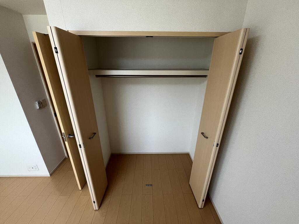 収納　クローゼット