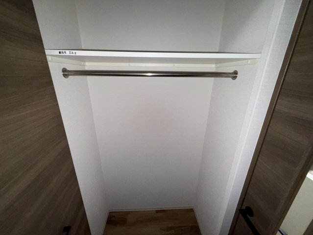 収納　同物件別部屋写真