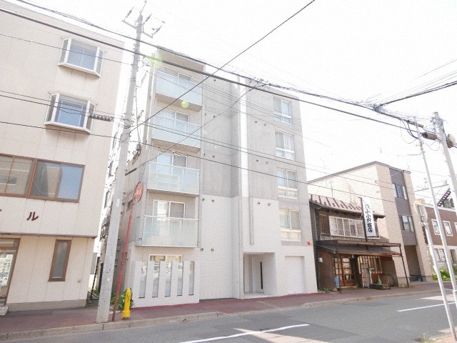 建物外観　☆物件名【エルフ２１】とお伝え下さい！