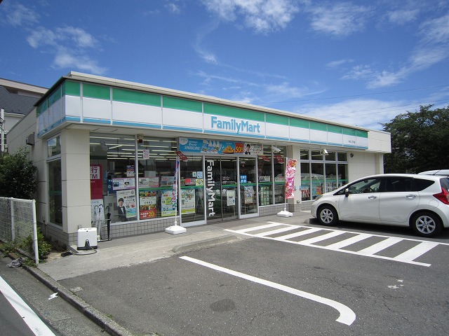 コンビニ　ファミリーマート藤沢湘南台四丁目店（コンビニ）まで419m