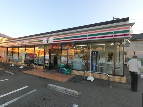 コンビニ　セブンイレブン 千葉宮崎町中央店（コンビニ）まで489m