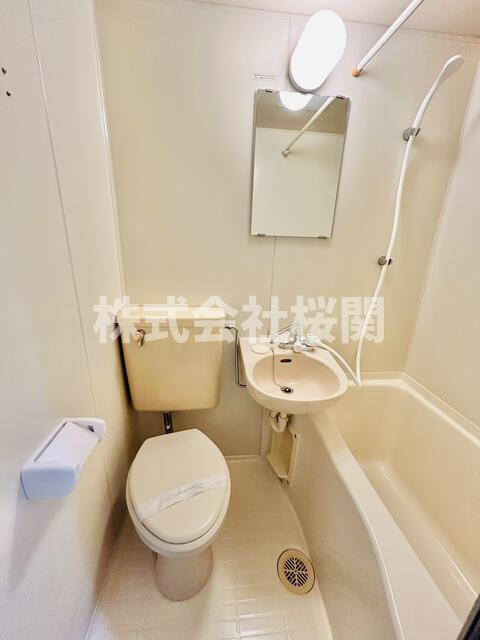 トイレ　トイレ水栓・換気扇交換
