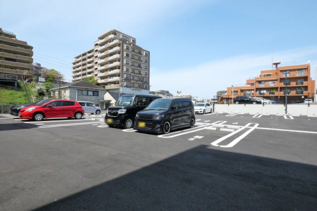 駐車場　駐車場