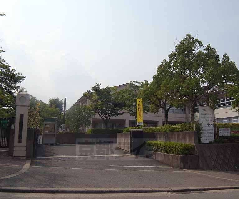小学校　南つつじケ丘小学校（小学校）まで600m