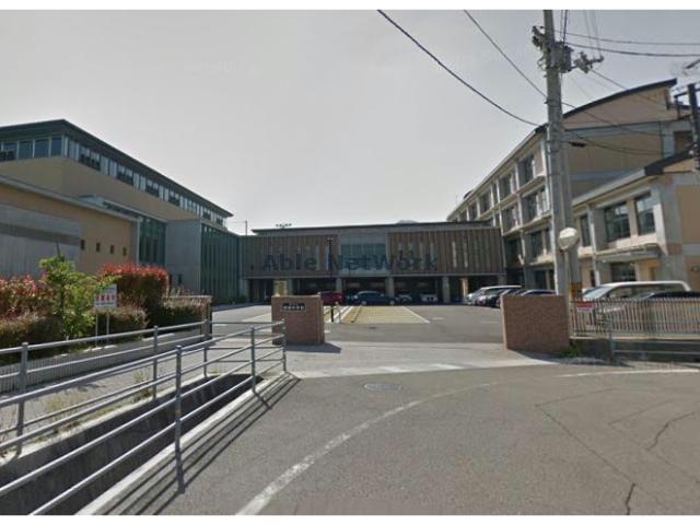中学校　伊予市立港南中学校（中学校）まで3089m