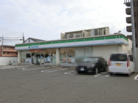 コンビニ　ファミリーマート 泉大津北豊中町店（コンビニ）まで521m