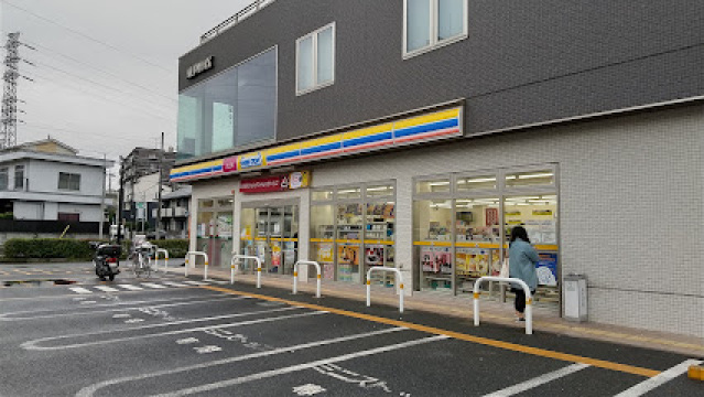 コンビニ　ミニストップ中原下新城3丁目店（コンビニ）まで580m