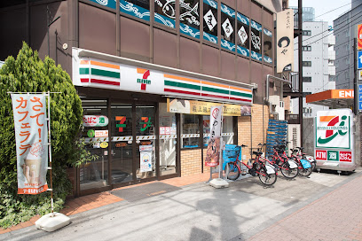 コンビニ　セブン-イレブン 芝浦３丁目店（コンビニ）まで184m
