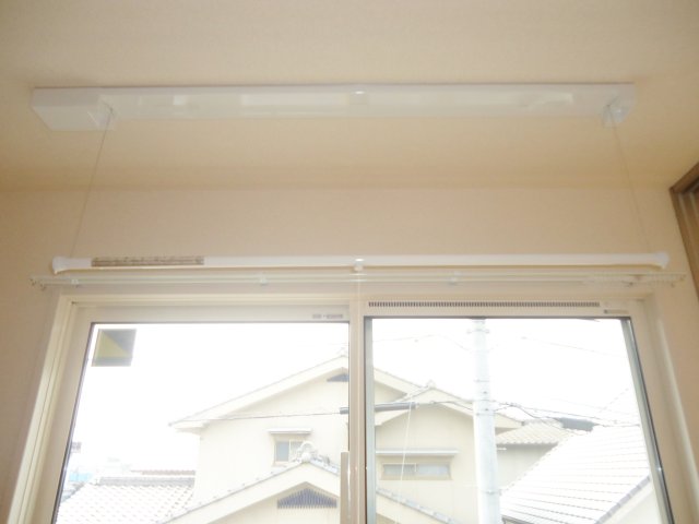 その他設備　室内物干し