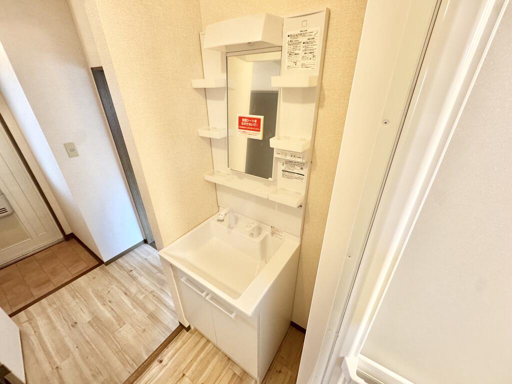 洗面設備　他号室の写真です。