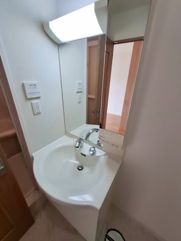 SOL.LEVANTE Xの内装写真