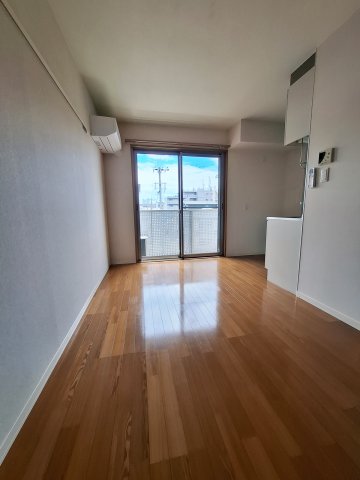 SOL.LEVANTE Xの居間写真