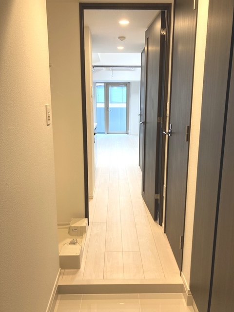玄関　※写真は同タイプ住戸です。