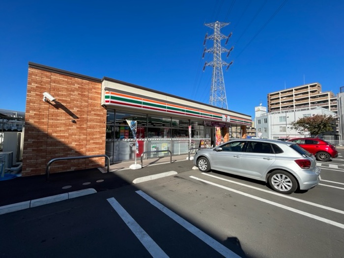 コンビニ　セブンイレブン　所沢小手指町１丁目店（コンビニ）まで650m