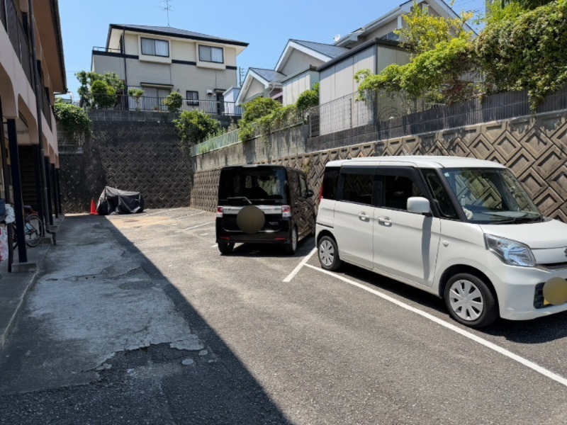 駐車場　駐車場