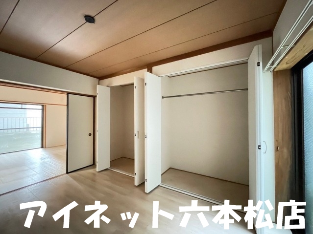 その他設備　お洋服が多い方でも安心の収納力