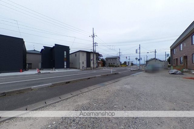 その他　前面道路（その他）まで0m