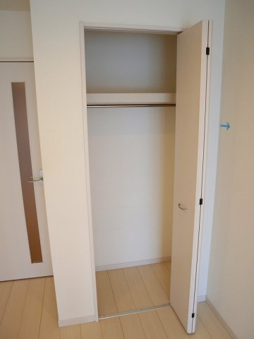 収納　お洋服もたくさんしまえますよ