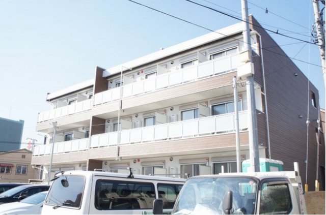 建物外観　タイル調の綺麗な外観です
