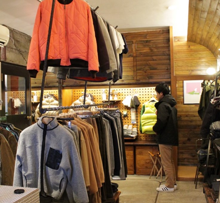 その他　The Fhont Shop(ザ フォント ショップ)（その他）まで554m