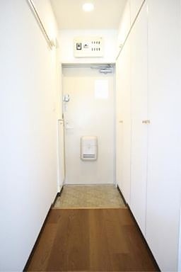 玄関　※同仕様写真含む