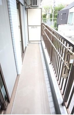 バルコニー　※同仕様写真含む