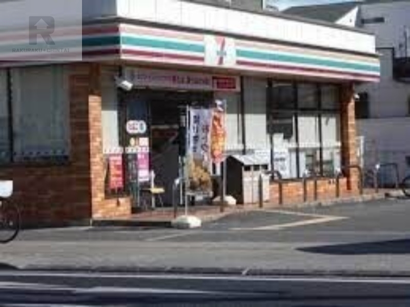 コンビニ　セブンイレブン豊中服部南町4丁目店（コンビニ）まで146m