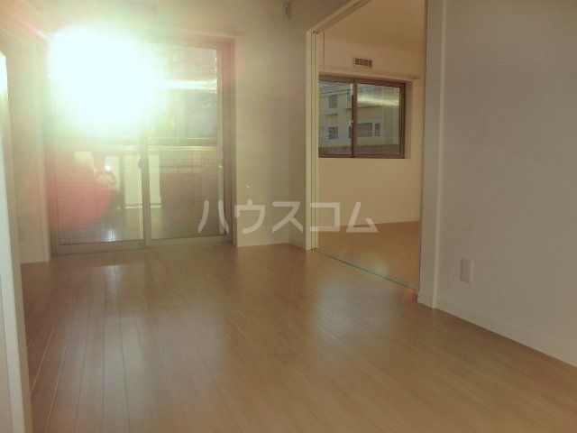 ヒログランデの居間写真