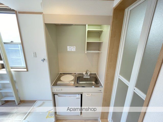 ＪＲ総武線 平井駅 徒歩3分 2階建 築13年のキッチン写真