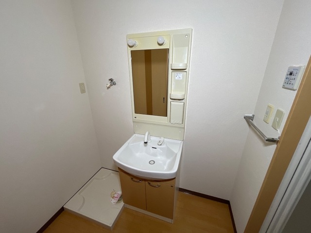 洗面設備　洗髪洗面化粧台