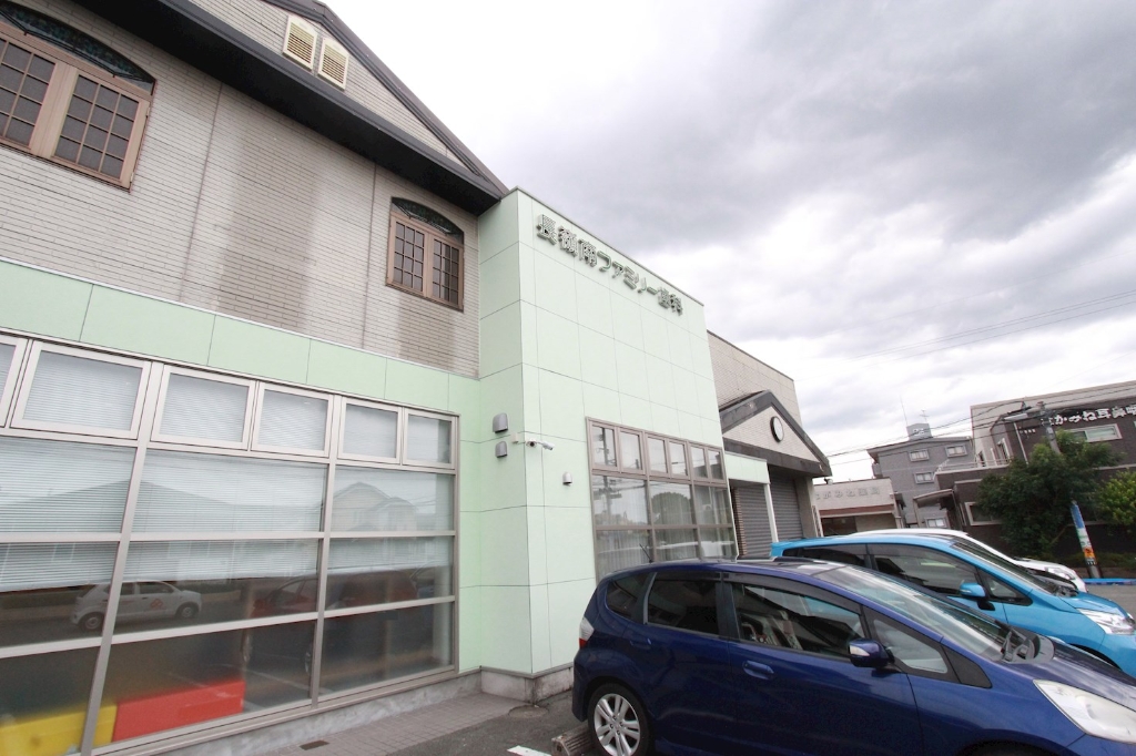 病院　長嶺南ファミリー歯科（病院）まで400m