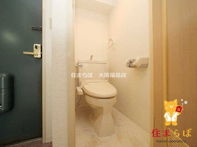 地下鉄御堂筋線 江坂駅 徒歩7分 7階建 築31年のトイレ写真