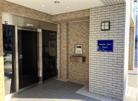 都営新宿線 菊川駅 徒歩2分 8階建 築23年の外観写真