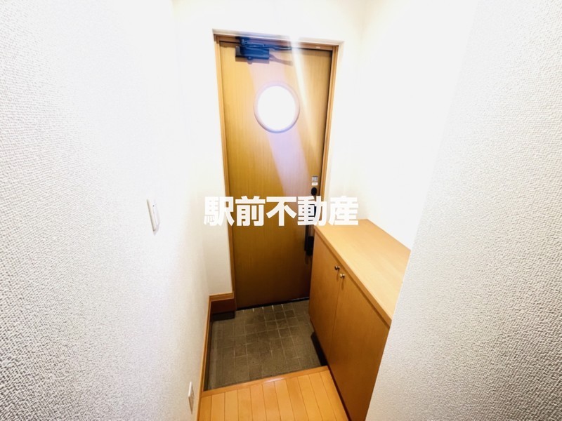玄関　下駄箱