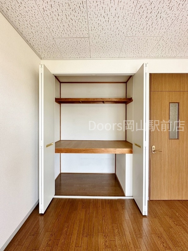 収納　別のお部屋の写真です。