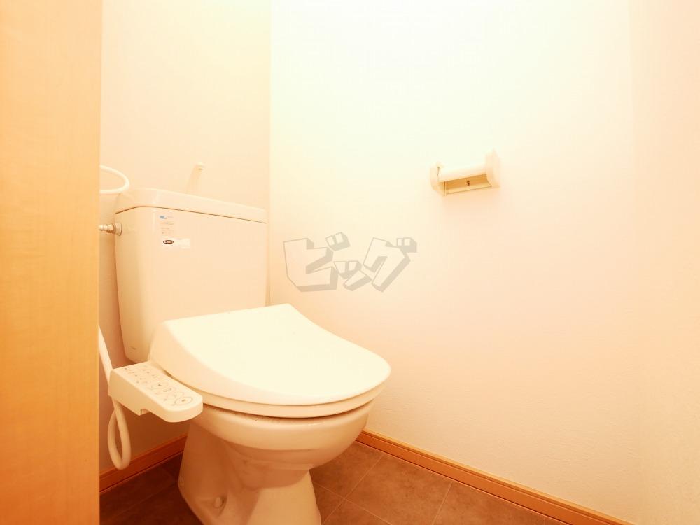 アークコート西岡IIIのトイレ写真