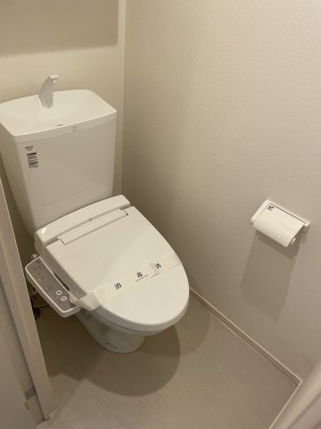 ＪＲ南武線 矢野口駅 徒歩8分 3階建 築8年のトイレ写真
