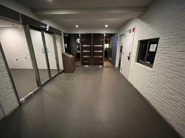 エントランス　ゆとりのあるエントランスです