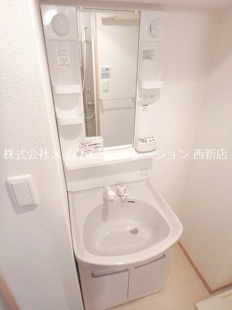 地下鉄空港線 室見駅 徒歩4分 10階建 築20年の内装写真