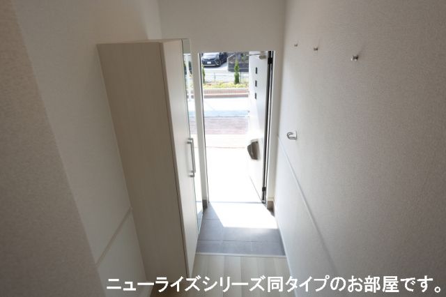 プティ ボヌールの玄関写真