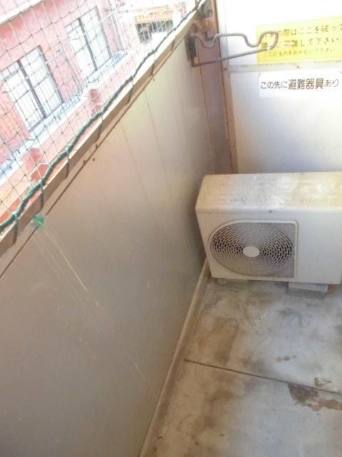 バルコニー　別部屋の写真です。