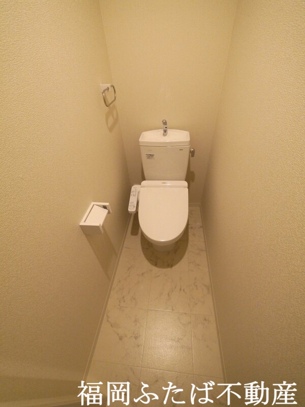Litera IBK 香椎東のトイレ写真