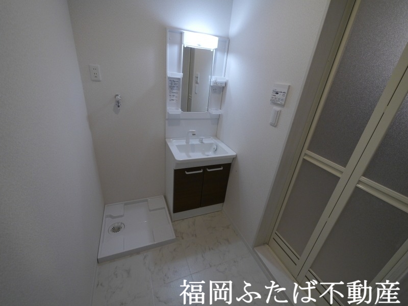 Litera IBK 香椎東の内装写真