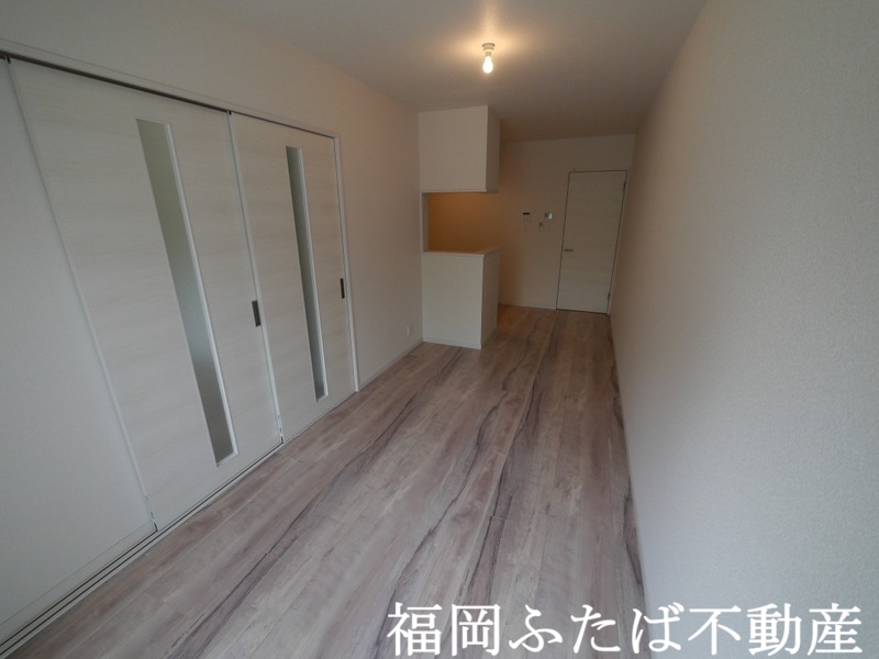 Litera IBK 香椎東の居間写真