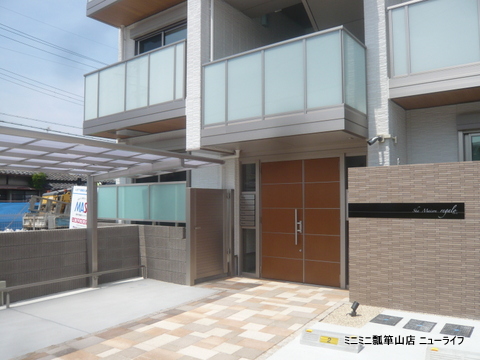 近鉄奈良線 河内花園駅 徒歩7分 3階建 築9年の外観写真