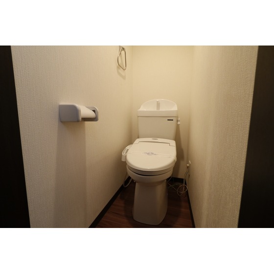 ＪＲ篠栗線 柚須駅 徒歩9分 2階建 築16年のトイレ写真
