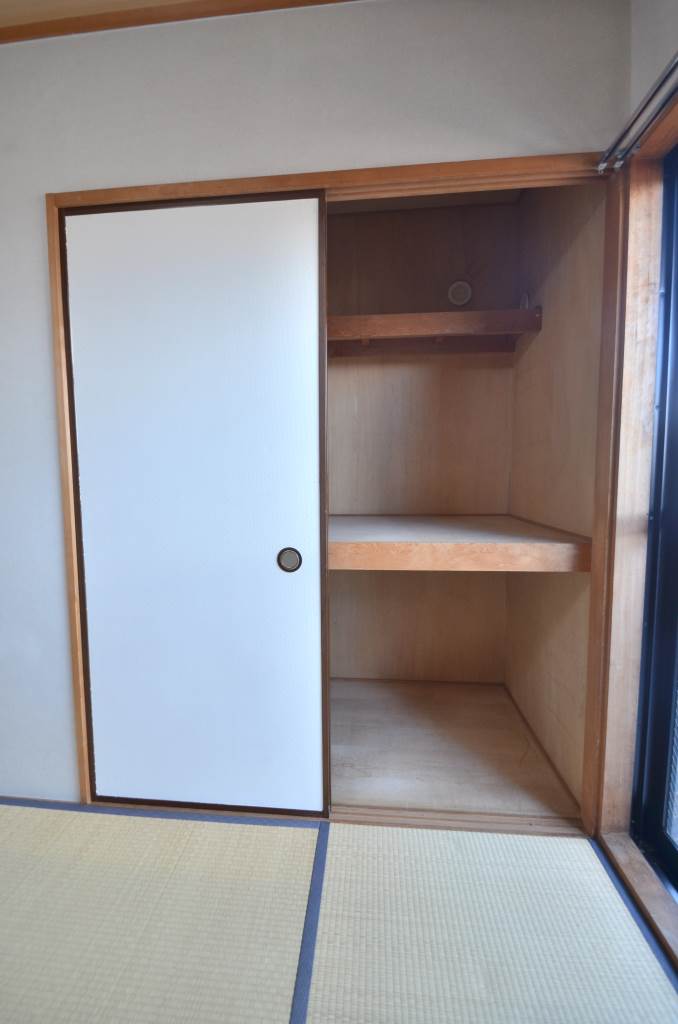 収納　※別号室の写真となります。