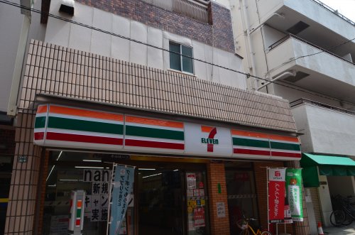 コンビニ　セブンイレブン中板店（コンビニ）まで394m