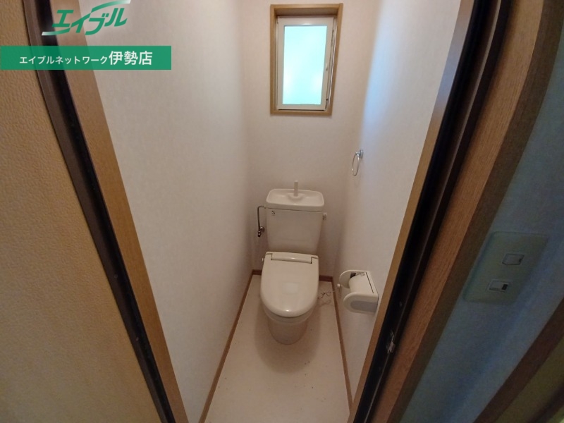トイレ　別部屋参考写真です