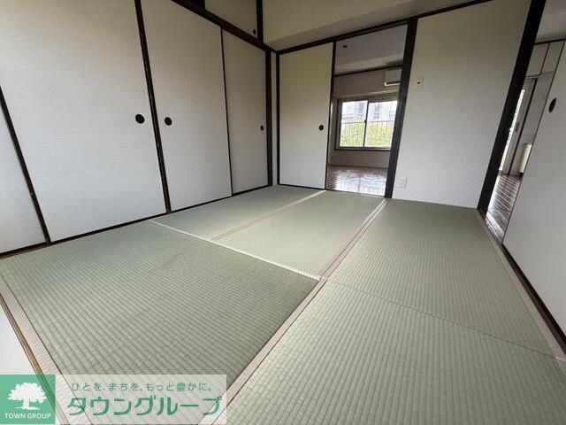 新栄団地1街区1号棟の内装写真